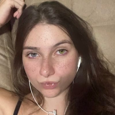 Profile Picture of Amanda_schuler (@SchulerAmanda) on Twitter
