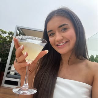 Profile Picture of ellen fox (@ellenfoxx) on Instagram