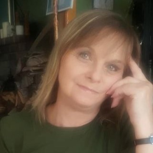 Profile Picture of Debbie Rutledge (@ddjelo) on Poshmark