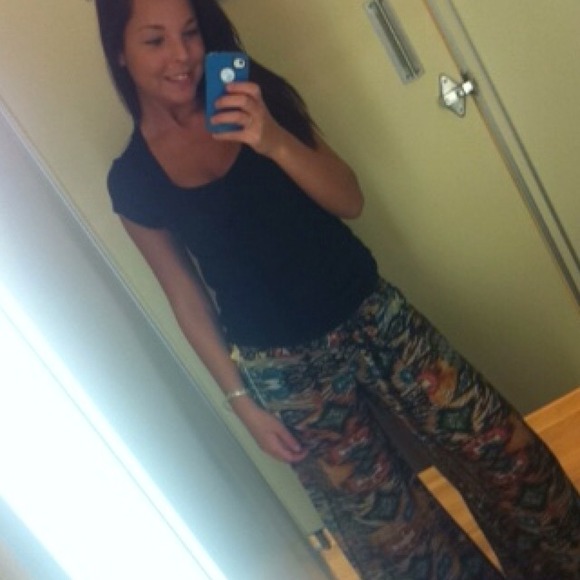 Profile Picture of Jayde Calareso (@jjaydalee) on Poshmark