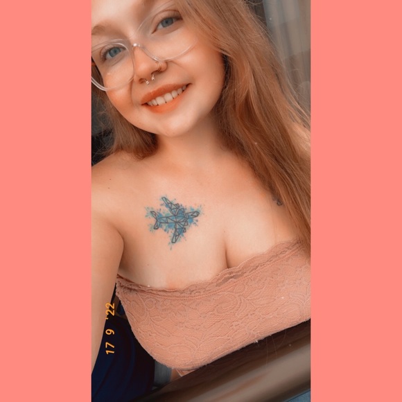 Kaitlyn Dekalb - Poshmark Profile Picture of Kaitlyn Dekalb (@katie_nicolee) on Poshmark