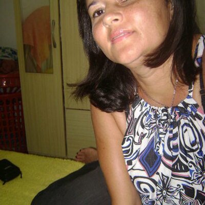 Profile Picture of Iris Santana (@irissantana14) on Twitter