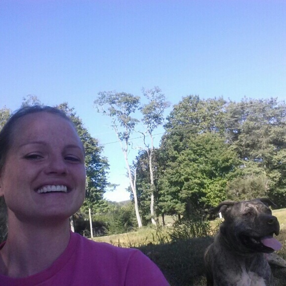 Profile Picture of Tasha Dunbrack (@tldunbrack) on Poshmark