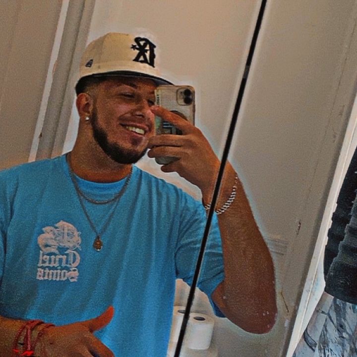 Profile Picture of Juan Fabela (@jesusfab021_) on Tiktok