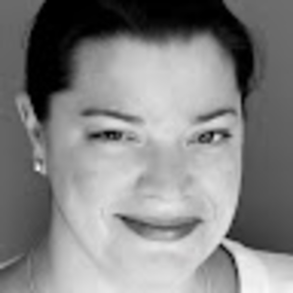 Profile Picture of Carrie Schmidt (@carrieschmid743) on Poshmark