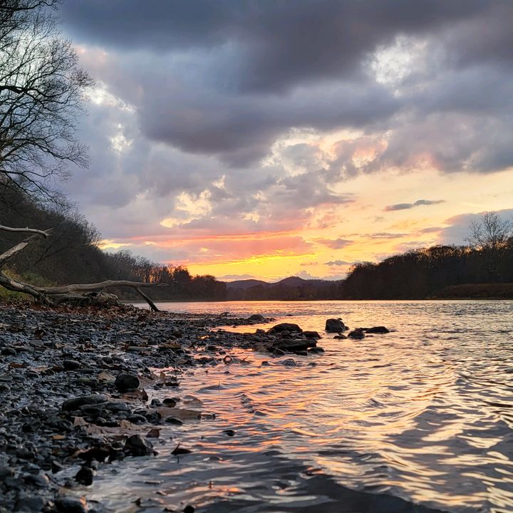 Profile Picture of Luke Lorenzo (@hogswarlton) on Tiktok