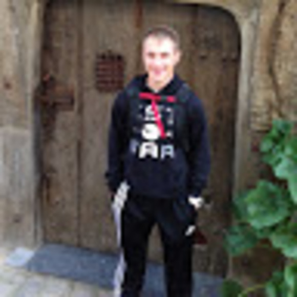 Profile Picture of Nick Guiler (@nickeg123) on Poshmark