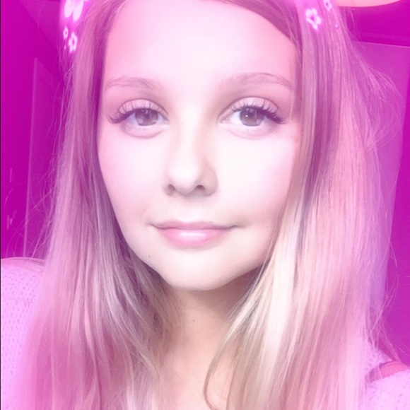 Profile Picture of Kirby Moynihan (@kirbann) on Poshmark