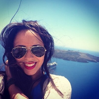 Profile Picture of Zainab A. (@ZazaReviews) on Twitter