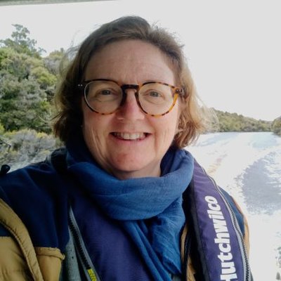 Profile Picture of Clare Stead (@Tclare27) on Twitter