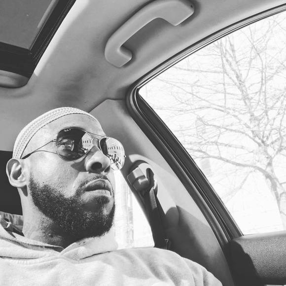 Profile Picture of Adrian Redd (@muna75) on Poshmark