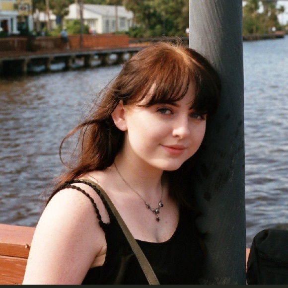 Profile Picture of Meg Mcgeough (@megan44672) on Poshmark