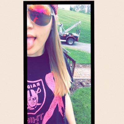 Profile Picture of Haley Cunningham (@haley_darlene_) on Twitter