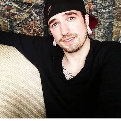 Profile Picture of Matthew Hilliard (@HilliardKMatt) on Twitter