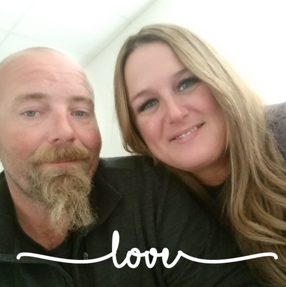 Profile Picture of Jennifer Michalkiewicz (@mccallisterjenn) on Poshmark