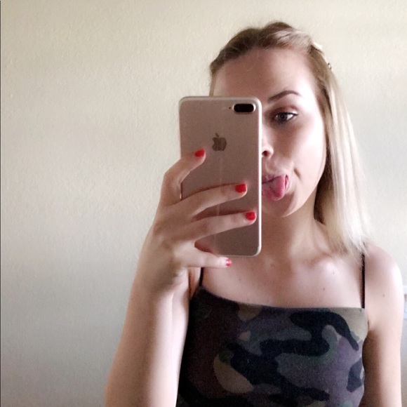 Christina Vanin - Poshmark Profile Picture of Christina Vanin (@cvanin) on Poshmark