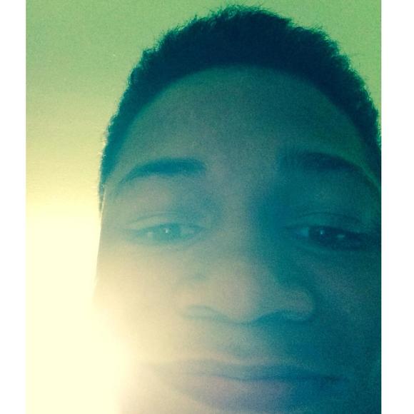 Profile Picture of Joseph Pena (@joseph_12_pena) on Poshmark