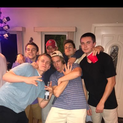 Profile Picture of Ray Deal (@rayd15212) on Twitter