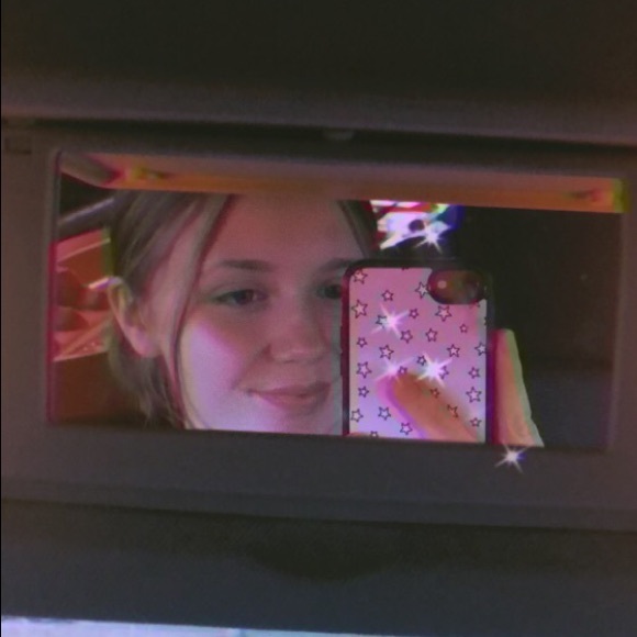 Profile Picture of Taylor Curry (@taylor_curry17) on Poshmark