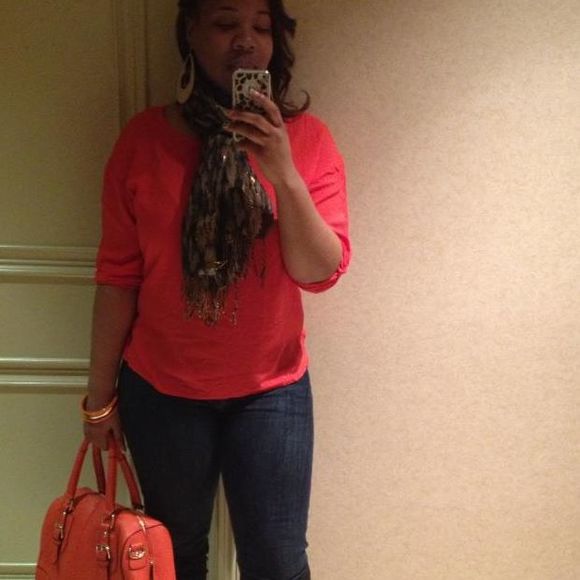 Profile Picture of Monique Poulson (@moniquerenee685) on Poshmark