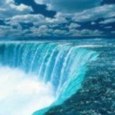 Profile Picture of Kelsey Alvarez (@KelseyAlvarez18) on Twitter