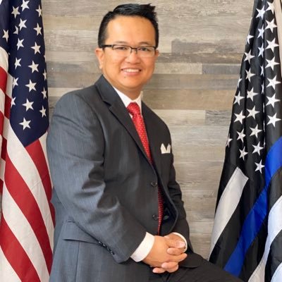 Profile Picture of Mike Nguyen (@MikeTNguyen) on Twitter
