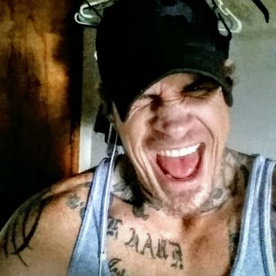 Profile Picture of Christopher McClanahan (@Chris78Chante95) on Twitter