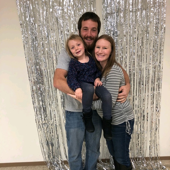 Profile Picture of Megan Gonnering (@mgonnering) on Poshmark