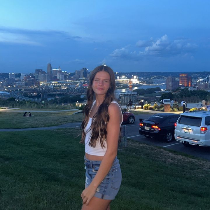 Profile Picture of Taylor (@taylor_hollenkamp) on Tiktok