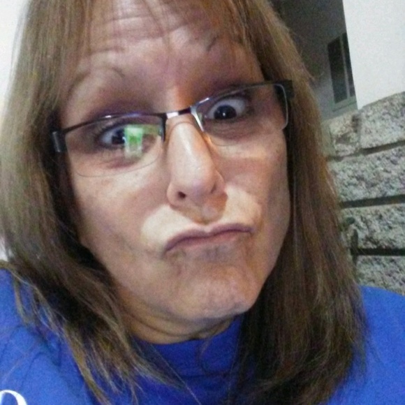 Profile Picture of Eleanor Jackson (@ejack69) on Poshmark