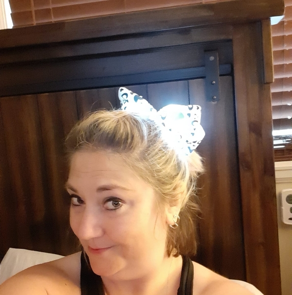 Profile Picture of Towery Amanda (@toweryamanda) on Poshmark