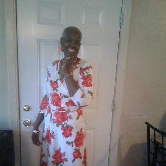 Profile Picture of Beverly Slaughter (@bslaughtet65) on Poshmark