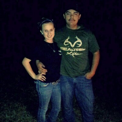 Profile Picture of Lacey Waldron (@L_bug0101) on Twitter