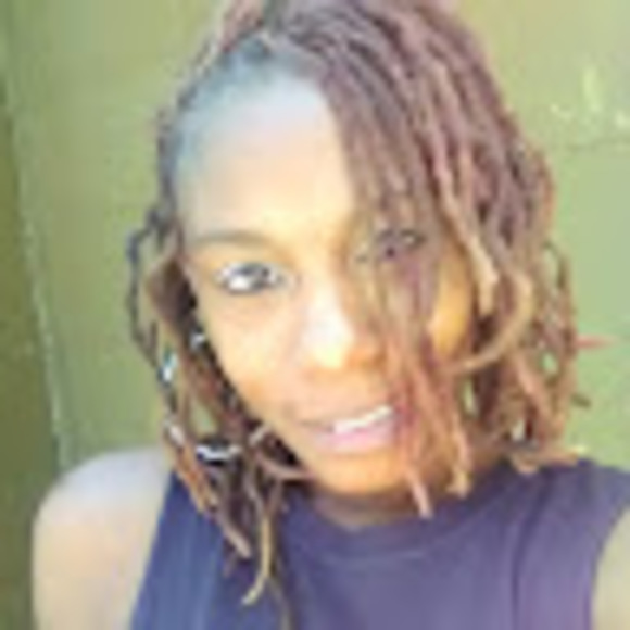 Profile Picture of Jacinta Franklin (@jcfranklin0806) on Poshmark