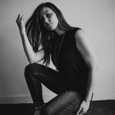Profile Picture of Kristina Barnes (@kristinabarnez) on Twitter