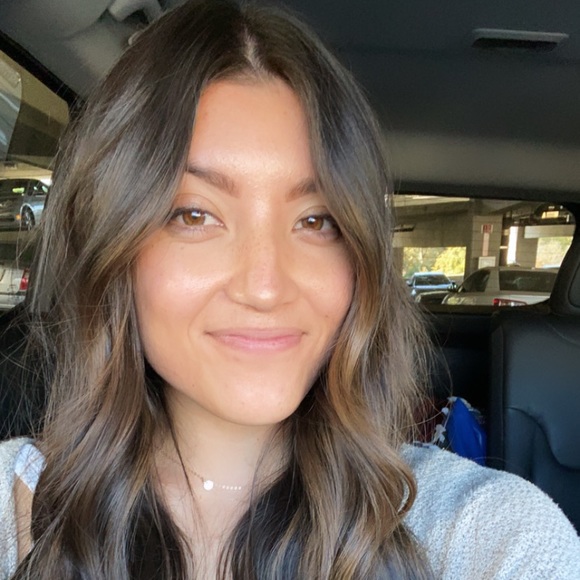 Profile Picture of Morgan Jacobson (@mjacobsonn) on Poshmark