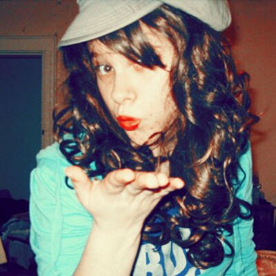 Profile Picture of Miley Davis (@mileydavis) on Twitter