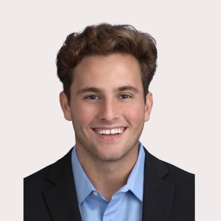 Profile Picture of peterliakakos (@peterliakakos) on Tiktok