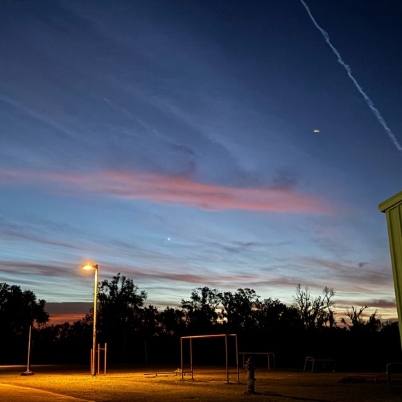 Profile Picture of Athena Davis (@thena280) on Poshmark