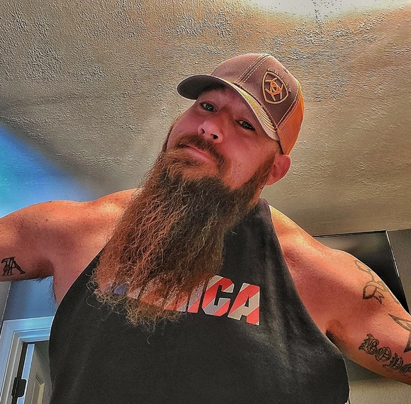 Profile Picture of Kyle Boyer (@kylestl) on Poshmark