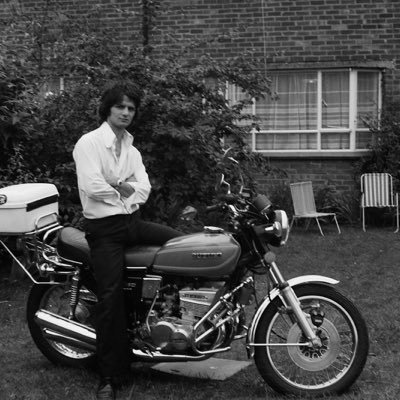 Profile Picture of Steve Crossman (@mesteve77) on Twitter