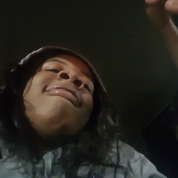 Profile Picture of Carlene Harston (@ladyclene60) on Poshmark