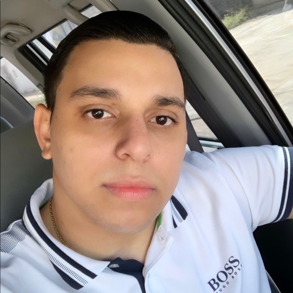 Profile Picture of Alexander Gonzalez (@alexgon_) on Poshmark