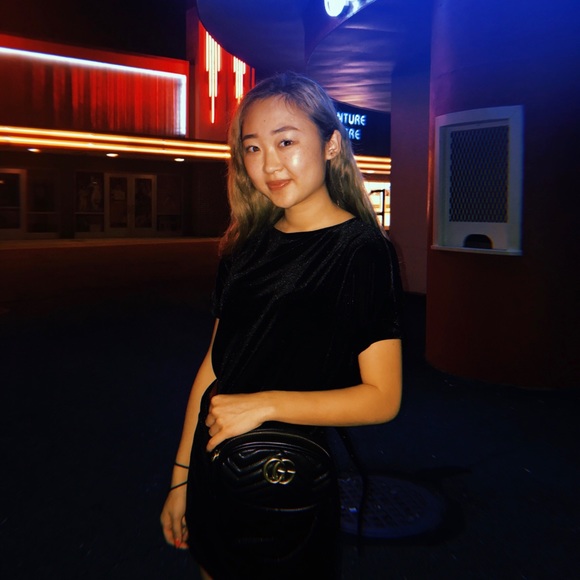 Profile Picture of Chloe Kim (@chloekimm) on Poshmark