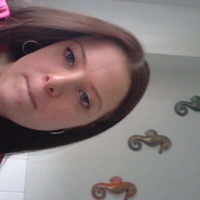 Profile Picture of Charlene Bond (@@binkiepink88) on Twitter