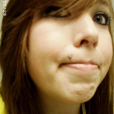 Profile Picture of Sara Ramberg (@sarabear2) on Twitter