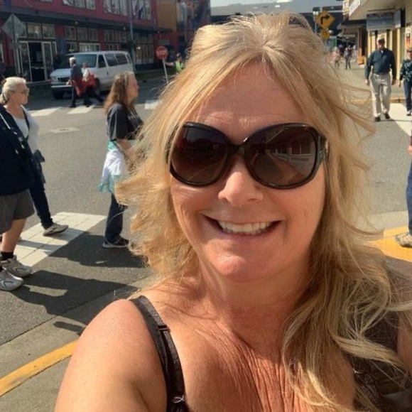 Profile Picture of Sherry Cronk (@sherry_cronk) on Poshmark