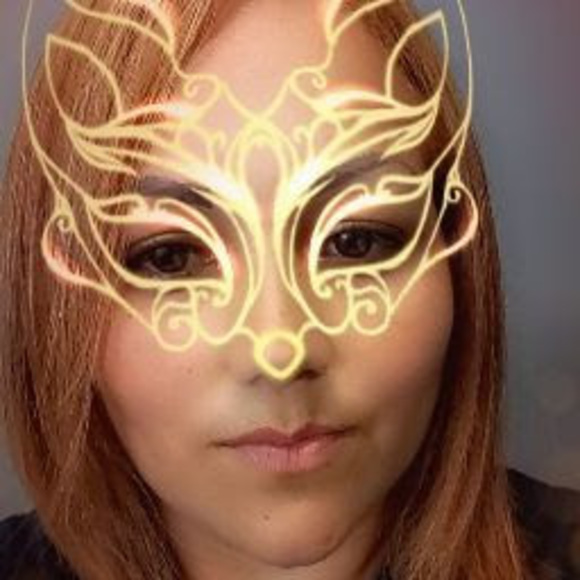 Profile Picture of Gema Jimenez (@gemajimenez728) on Poshmark