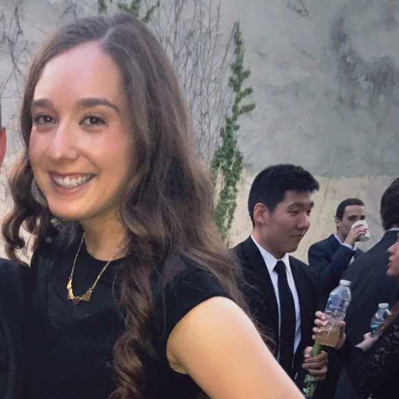 Profile Picture of Naomi Pitkoff (@pitkoffn) on Poshmark