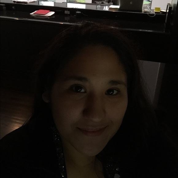 Bianca Rosa - Poshmark Profile Picture of Bianca Rosa (@bianca_rosa93) on Poshmark